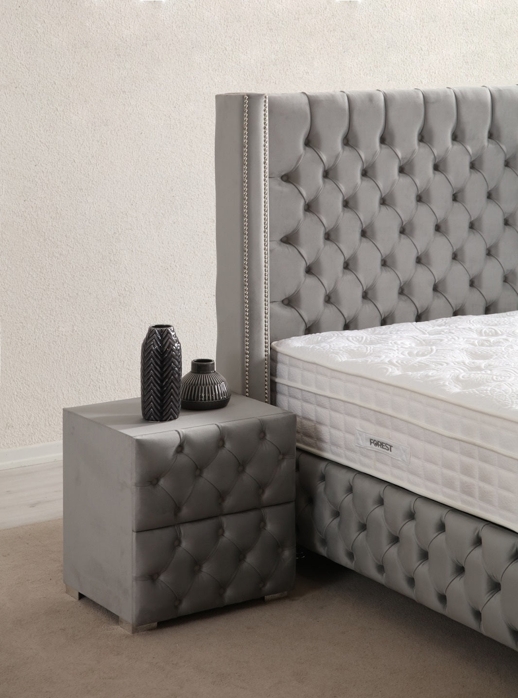 Spring Base Headboard Set with luxurious quilted design and storage base