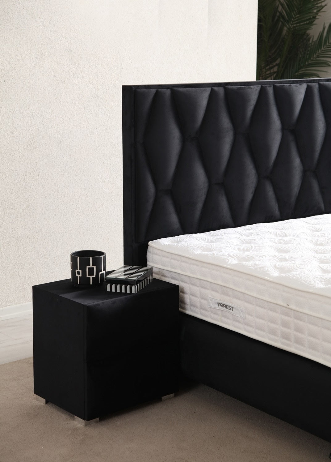 Honeycomb Base Headboard Set with modern patterns and large storage